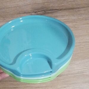 Pampered Chef Picnic Plates